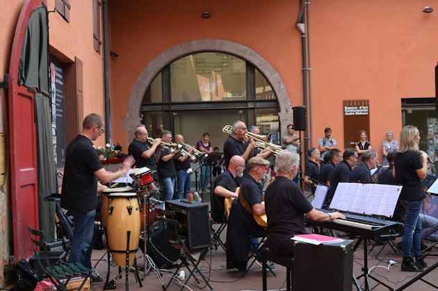 680437e102759d6d2d9e0a626917e3d3